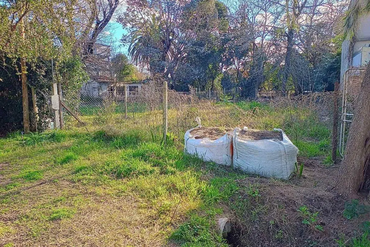 LOTE A LA VENTA GONNET LA PLATA 2