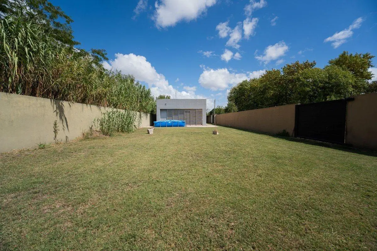 CASA EN VENTA LA PLATA 3 DORMITORIOS AMPLIO PARQUE 3