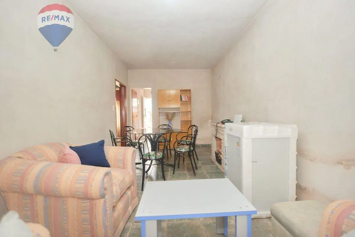 CASA EN VENTA BERAZATEGUI 2 DORMITORIOS PARQUE 3