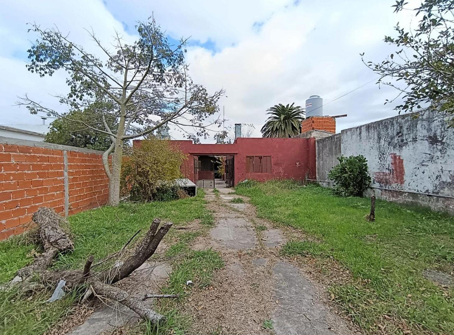 CASA EN VENTA EN BERISSO A RECICLAR