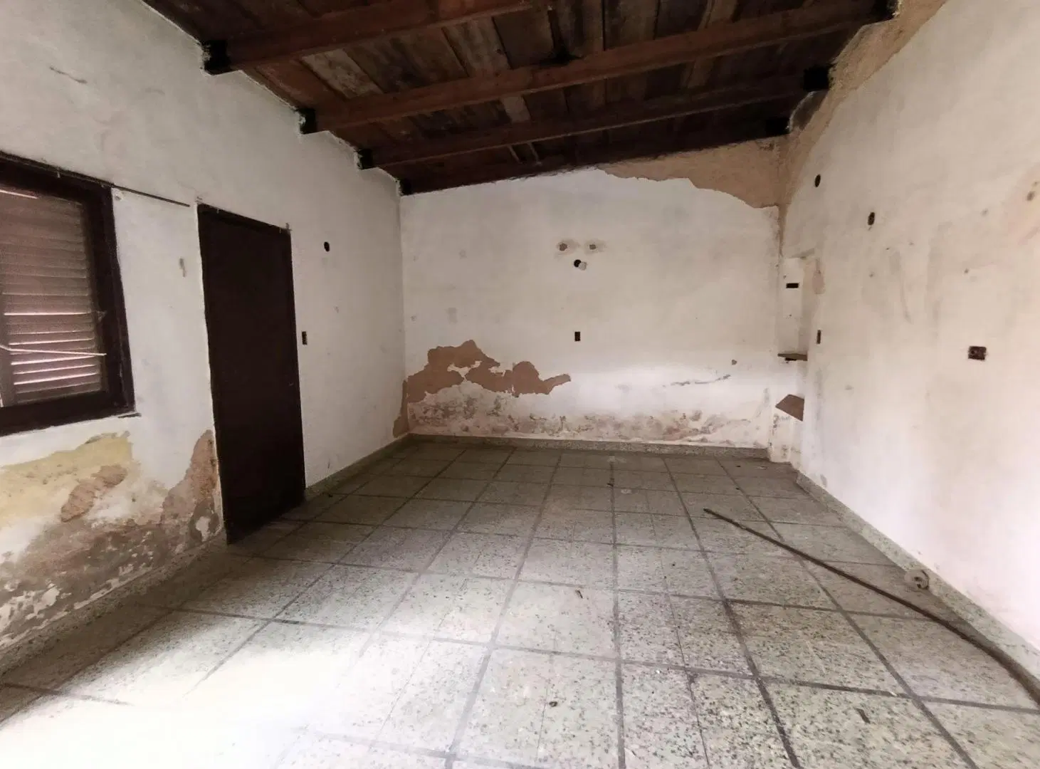 CASA EN VENTA EN BERISSO A RECICLAR 4