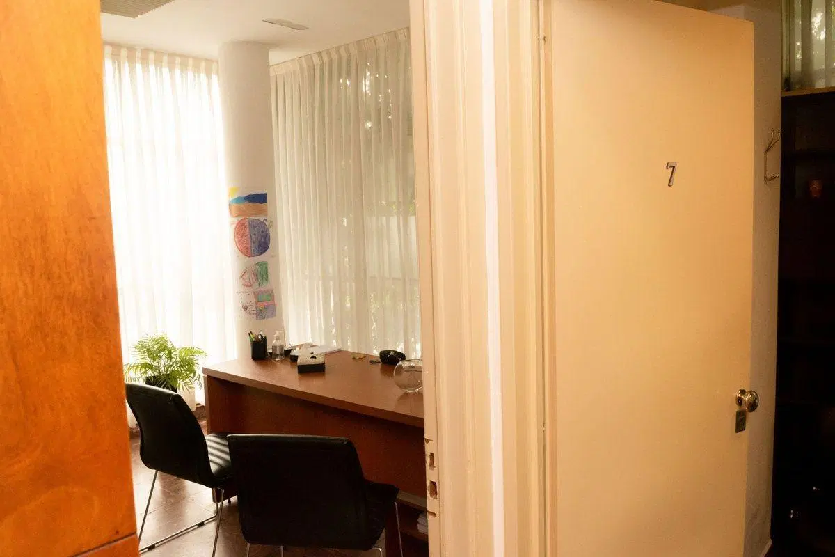 OFICINA EN VENTA LA PLATA MICROCENTRO 120 MTS2 5