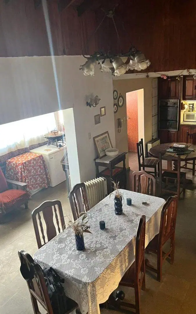 CASA LOTE INVERSOR VENTA LA PLATA 3 DORMITORIOS 7