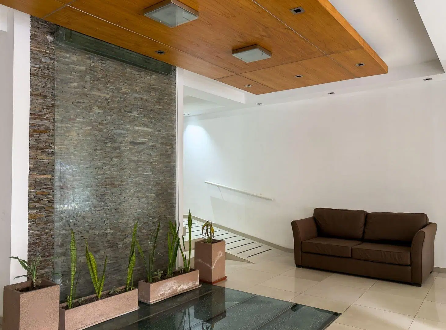 DEPARTAMENTO EN VENTA EN LA PLATA CON COCHERA 5