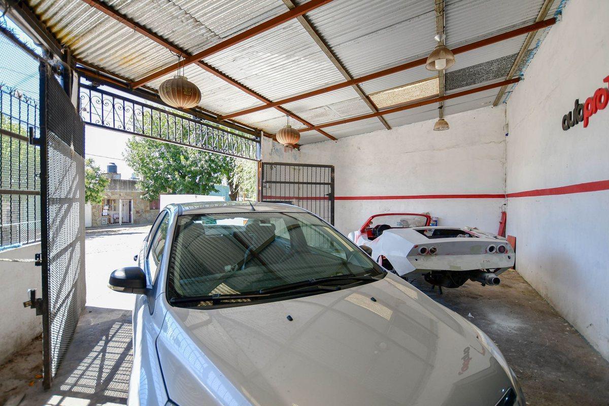 Foto de CASA + GALPON EN VENTA EN LOS HORNOS, imagen 5