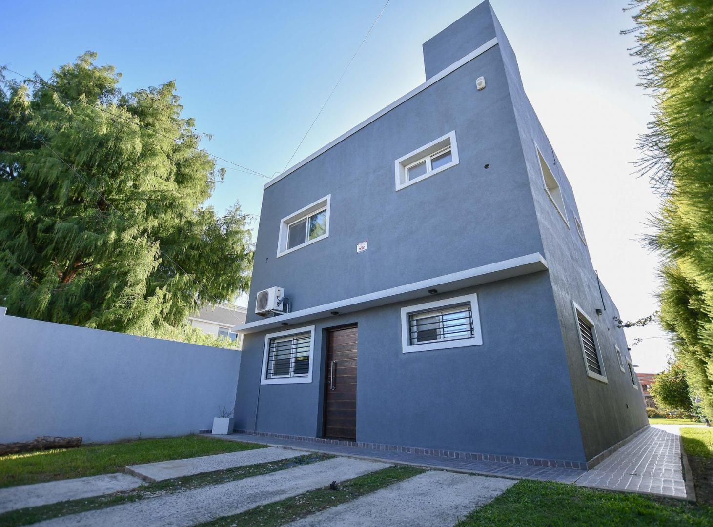 CASA EN VENTA LA PLATA 3 DORMITORIOS APTO BANCO
