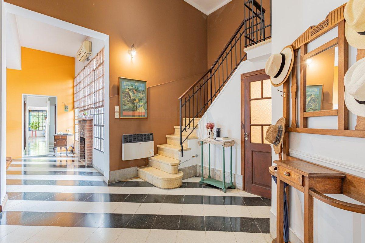 Foto de Casa en venta en La Plata 4 dormitorios, imagen 1