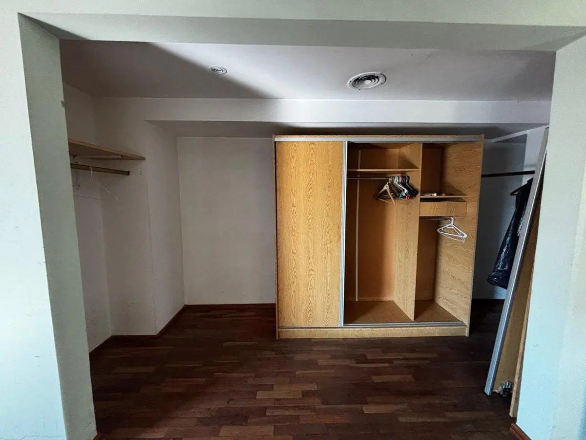 CASA EN VENTA GONNET 4 DORMITORIOS GARAGE 8