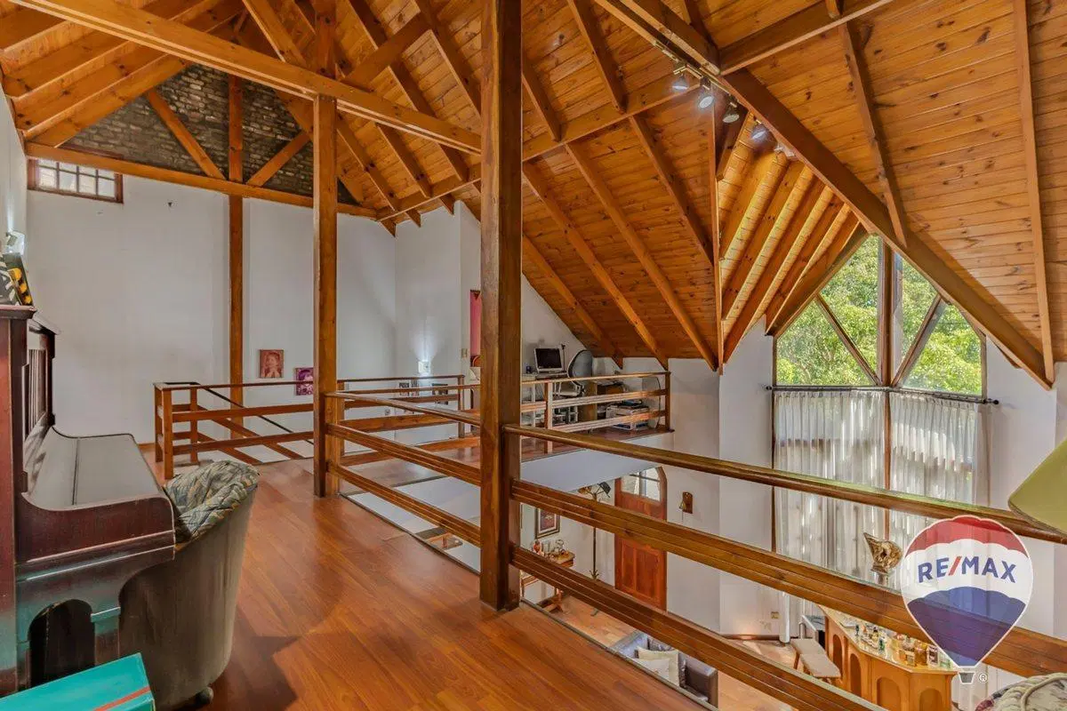 CASA EN VENTA LA PLATA 3 DORMITORIOS 3