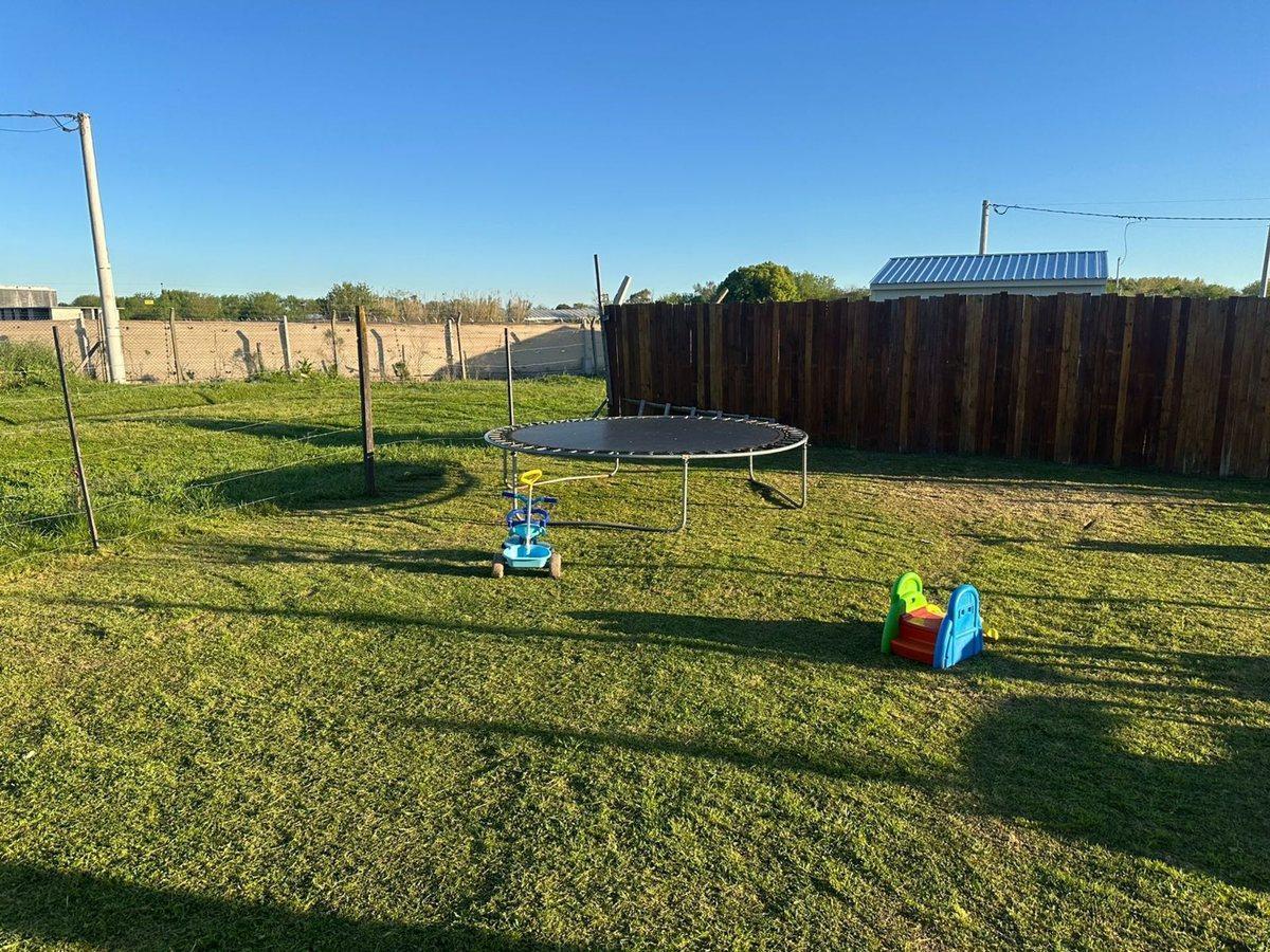 CASA EN VENTA LOS PORTEÑOS BARRIO CERRADO