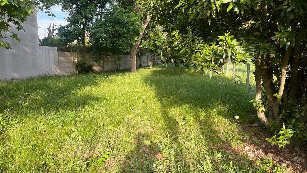 LOTE EN VENTA CITY BELL ENTRE CAMINOS 5