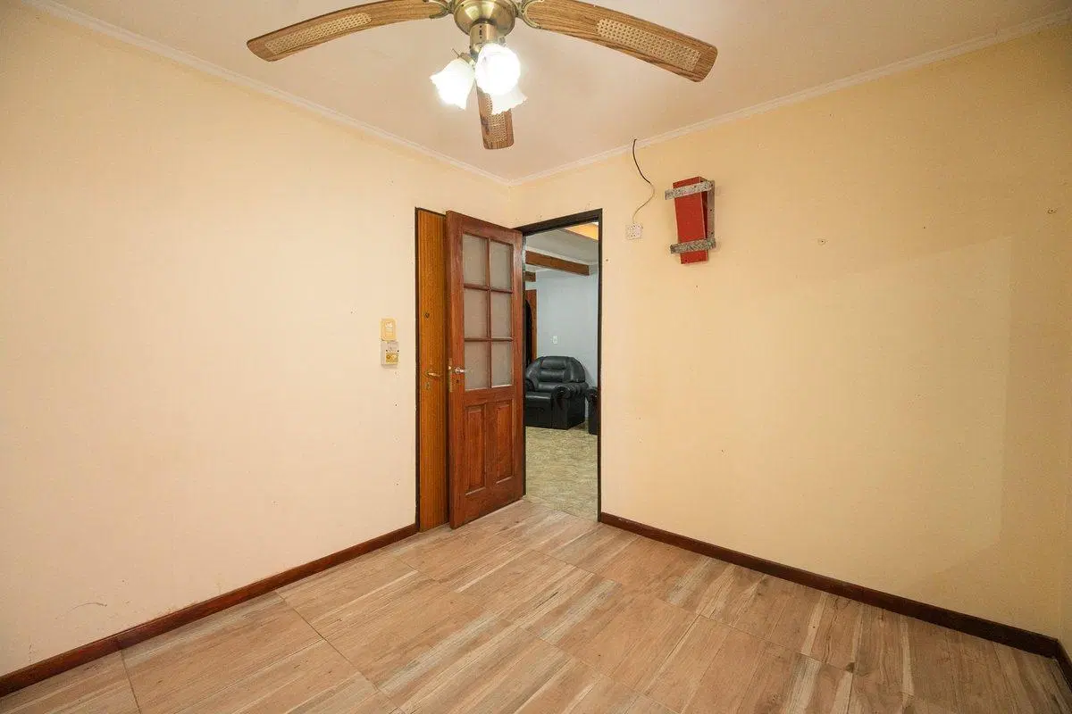 CASA EN VENTA VILLA ELISA 4 DORMITORIOS COCHERA 3
