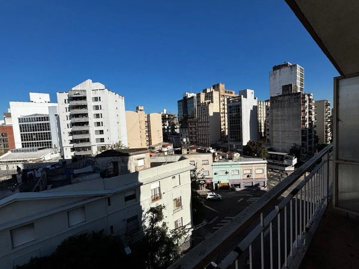 MONOAMBIENTE EN VENTA LA PLATA CENTRO FRENTE 36 M2 2