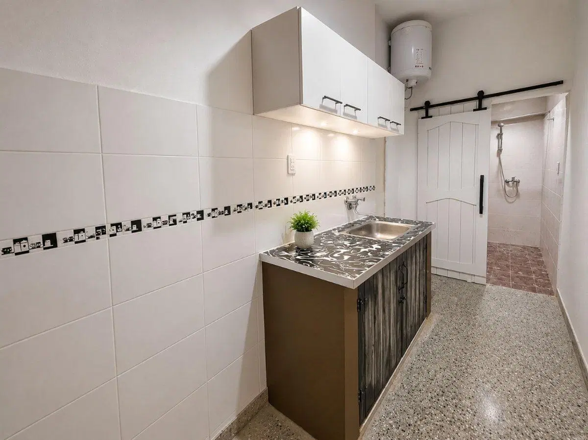 CASA EN VENTA FLORENCIO VARELA LOCAL 2