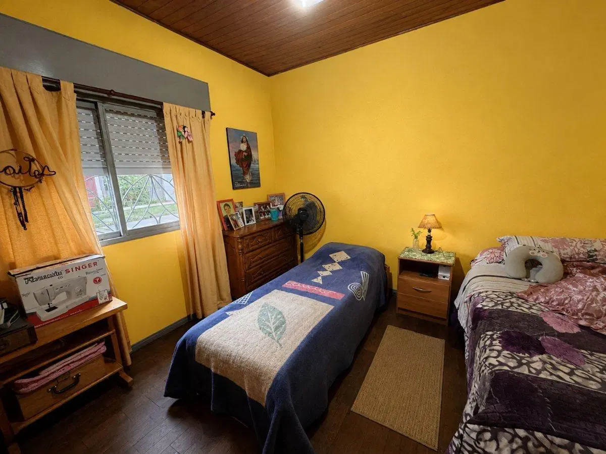 CASA EN VENTA FLORENCIO VARELA LOCAL 5