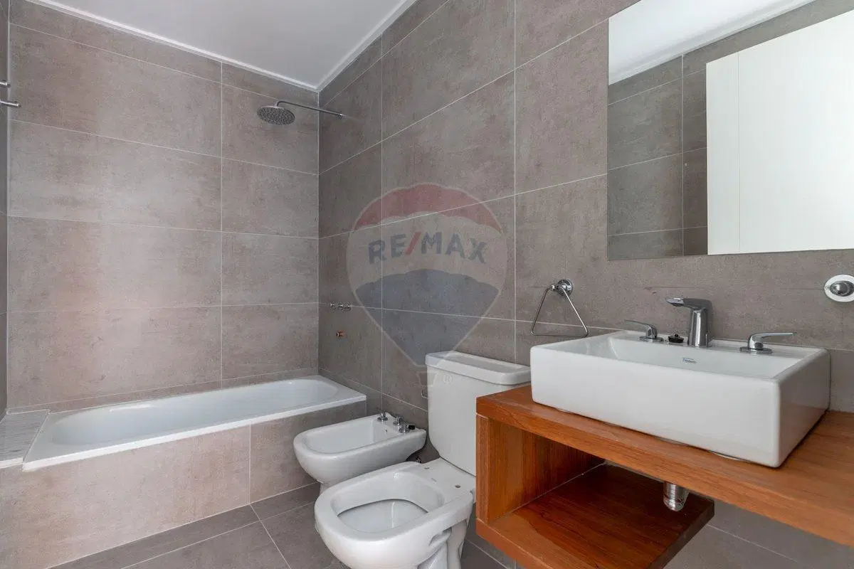 DEPARTAMENTO EN VENTA LA PLATA CON COCHERA 5
