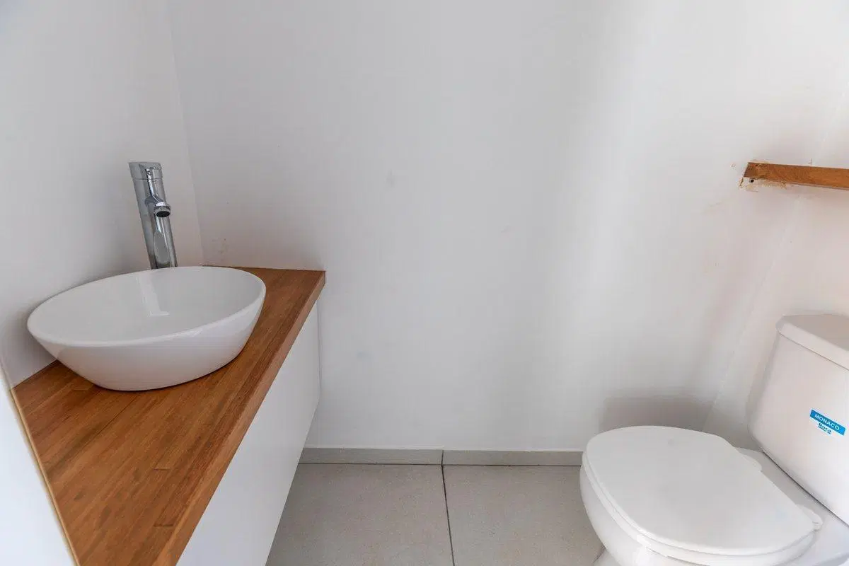 CASA VENTA LA PLATA 3 DORMITORIOS PARQUE ESTRENAR 8