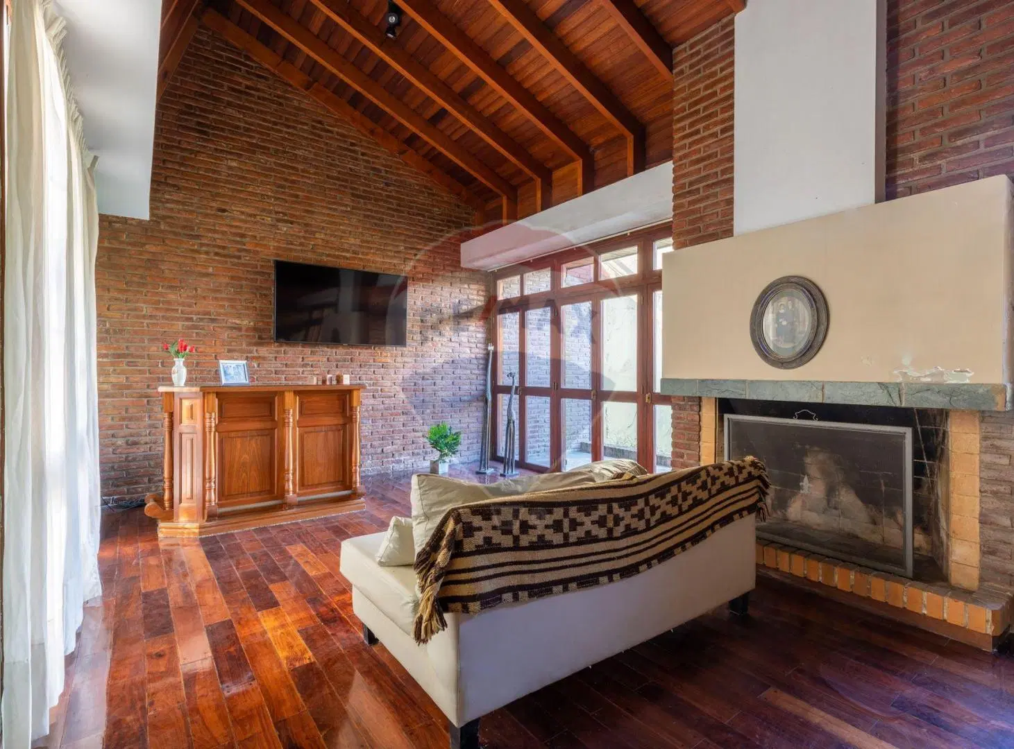CASA VENTA LA PLATA 4 DORMITORIOS POSIBLE PERMUTA 3