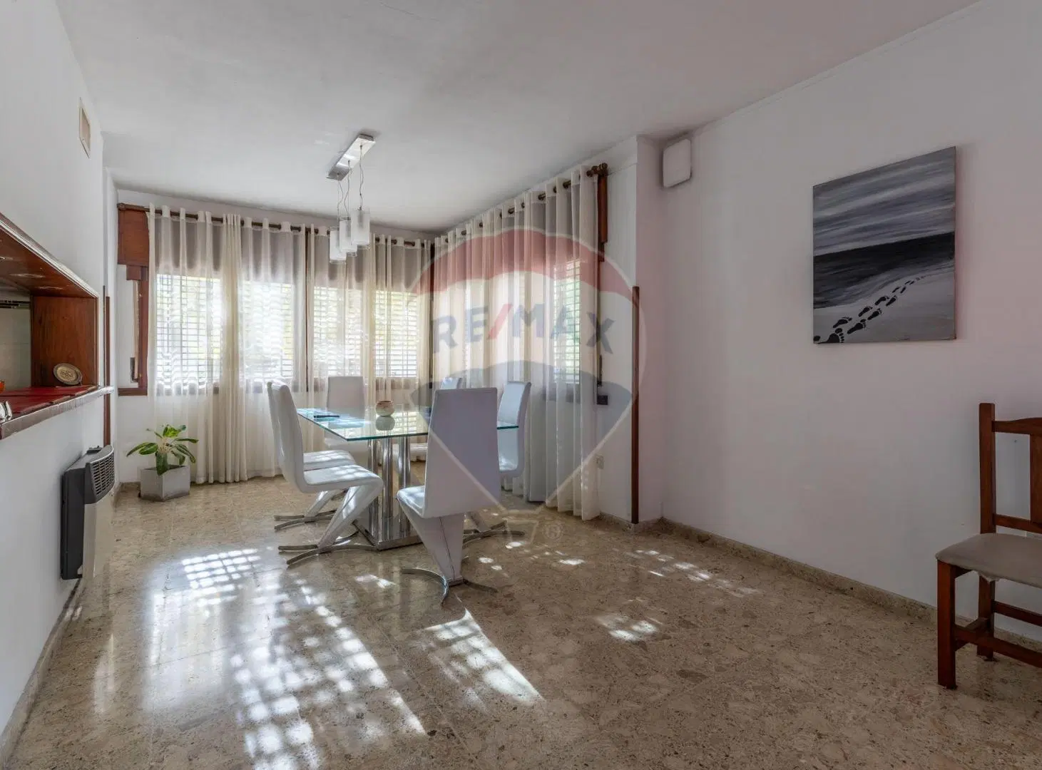 CASA VENTA LA PLATA 4 DORMITORIOS POSIBLE PERMUTA 2