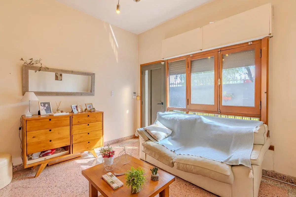 Casas en venta en Los Hornos 3 dormitorios 3