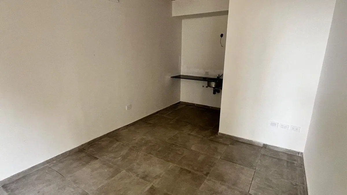LOCAL EN VENTA LA PLATA 3