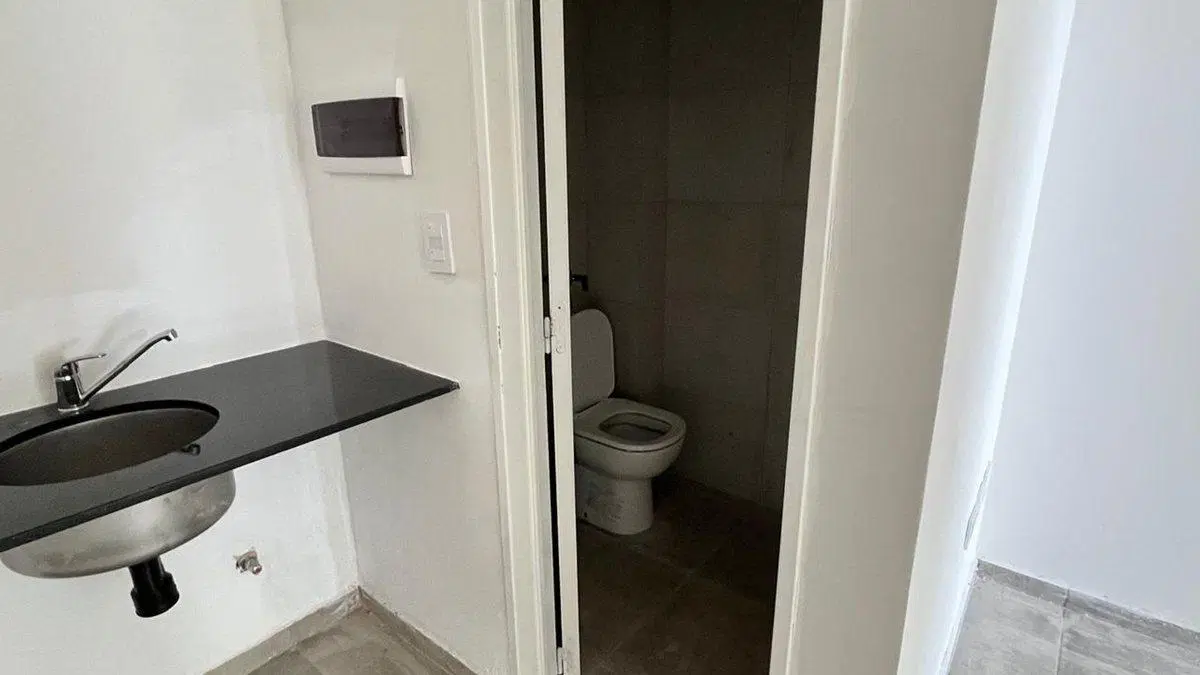 LOCAL EN VENTA LA PLATA 5