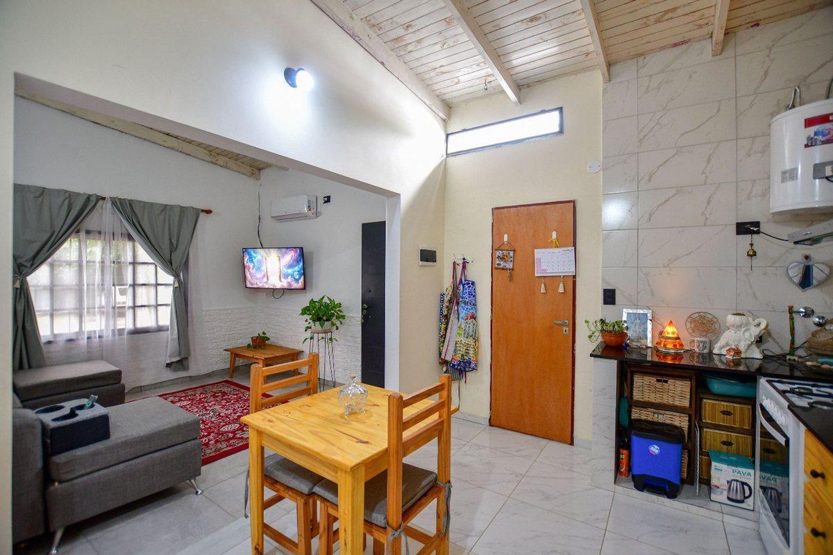 CASA EN VENTA GONNET
