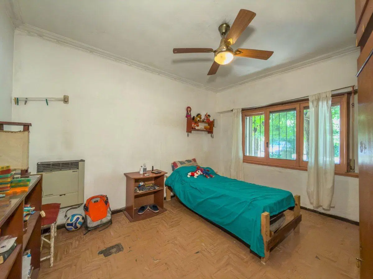 CASA VENTA CITY BELL 3 DORMITORIOS PATIO QUINCHO 4