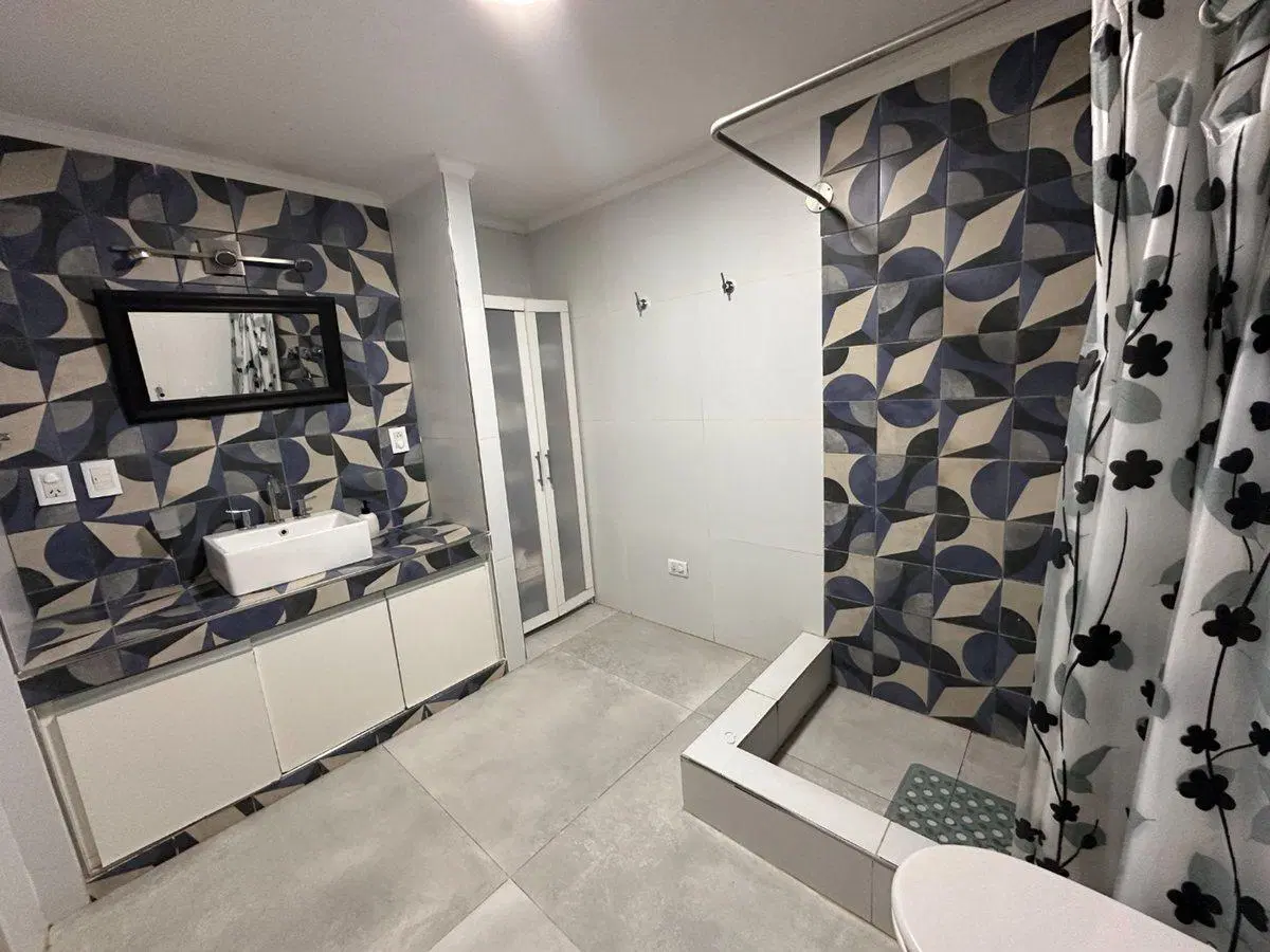 CASA EN VENTA F. VARELA 5 AMBIENTES APTA CREDITO 3