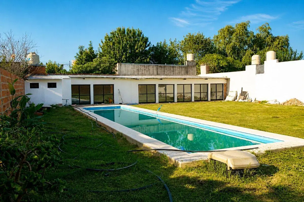 QUINTA EN VENTA LA PLATA CON SALON MULTIUSOS 3