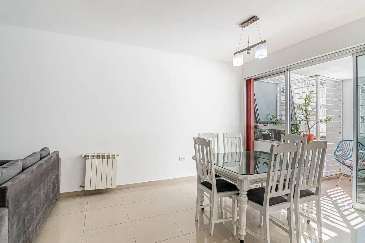 Departamento venta La Plata 2 dormitorios cochera 4