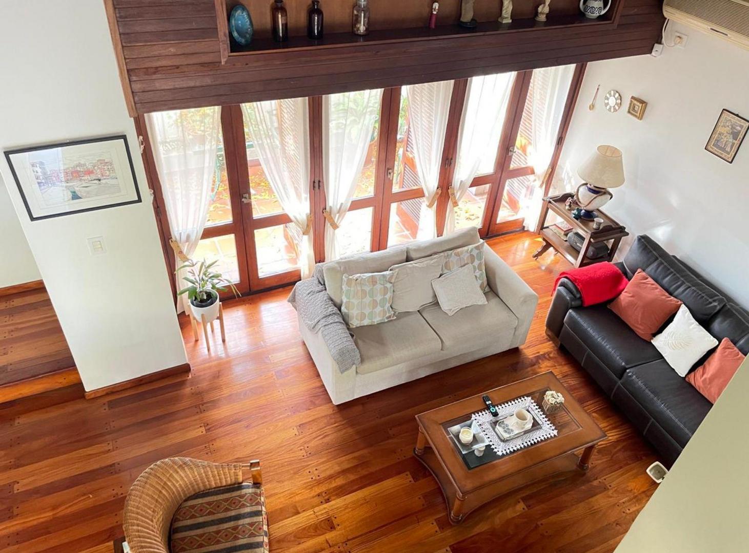 CASA EN VENTA LA PLATA 2 DORMITORIOS PILETA