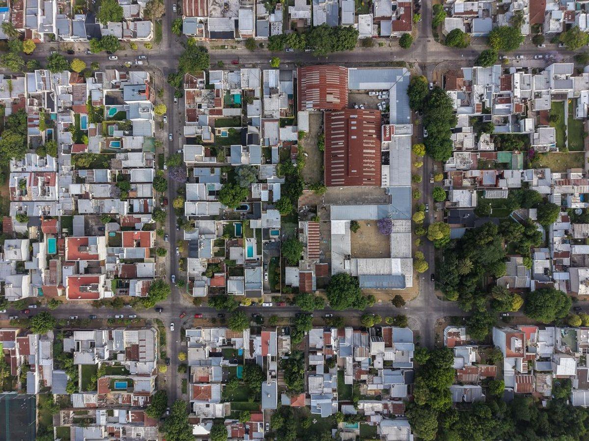 LOTE EN VENTA EN LA PLATA 10X60 (600MTS)