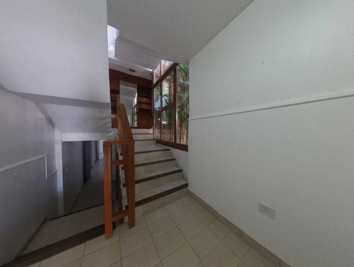 CASA VENTA LA PLATA 4 DORMITORIOS QUINCHO PILETA 3