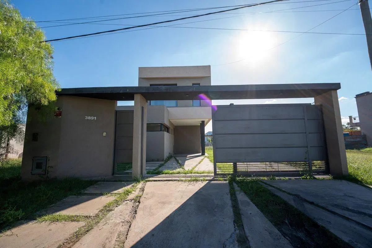 CASA VENTA GORINA 3/4 DORMITORIOS PARQUE PILETA 3