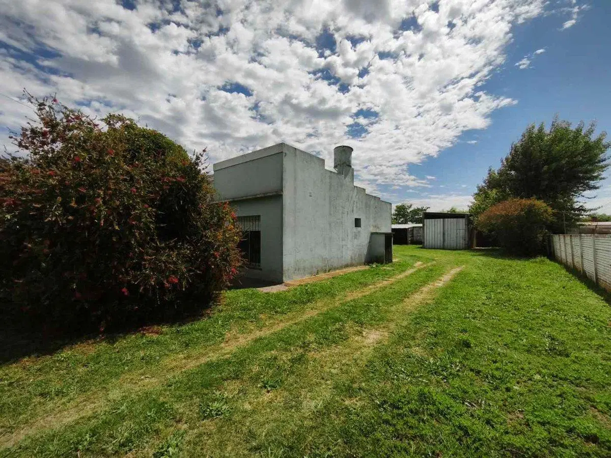 CASA EN VENTA EN LAS FLORES 3