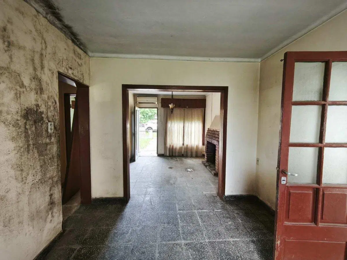 CASA EN VENTA EN LAS FLORES 5