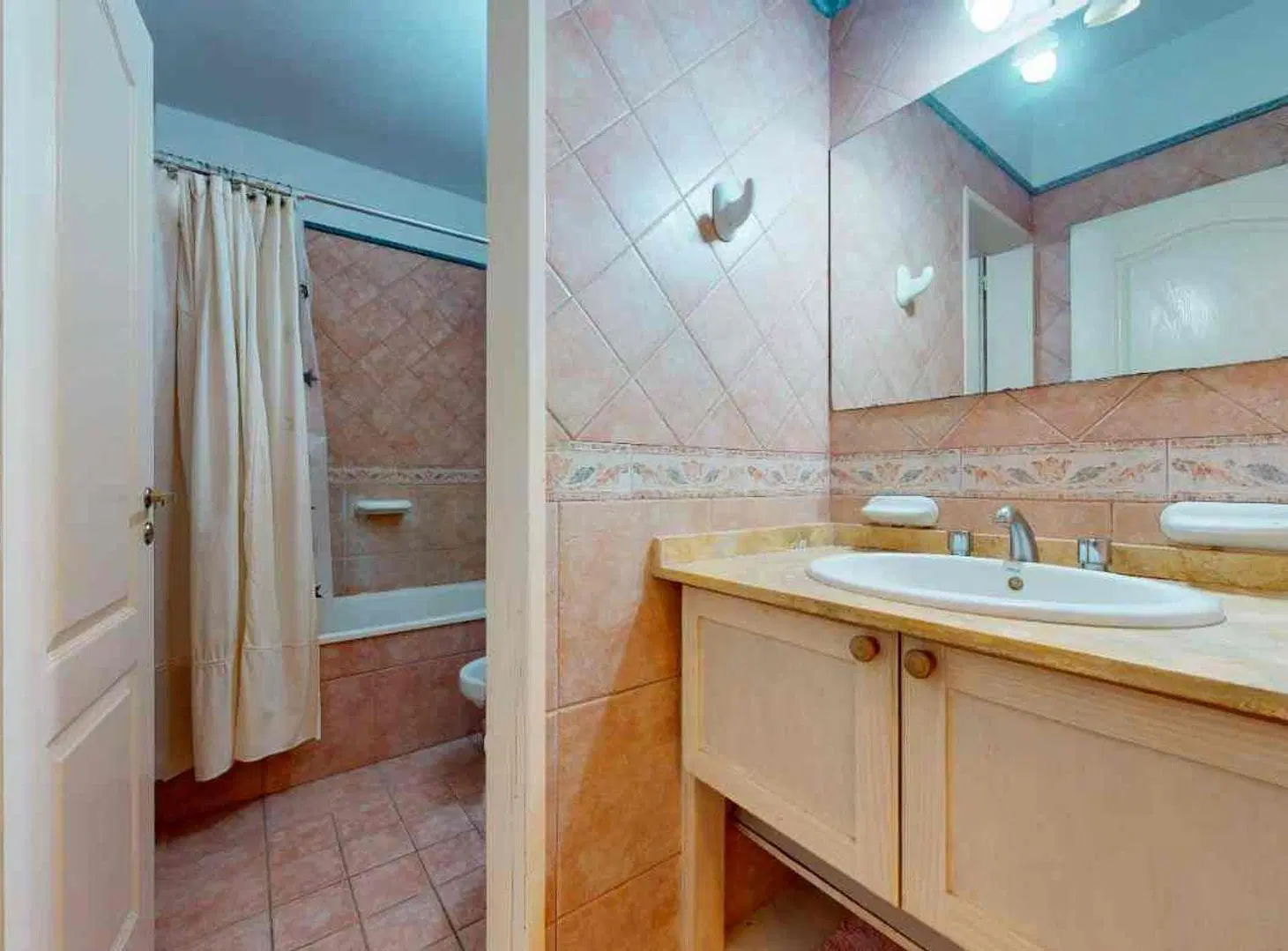 CASA EN VENTA HARAS DEL SUR 1 - APTO BANCO 2