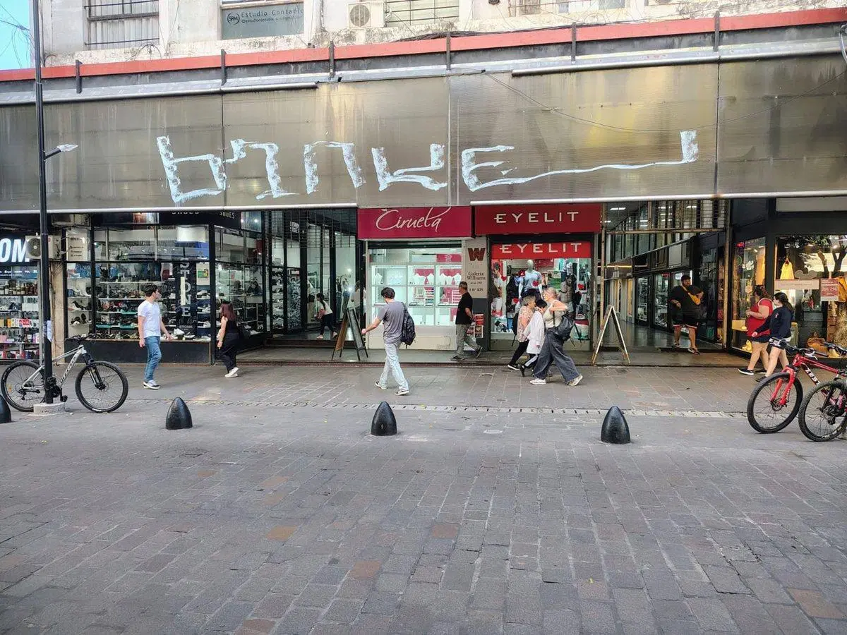 LOCAL EN VENTA EN LA PLATA CENTRO 5