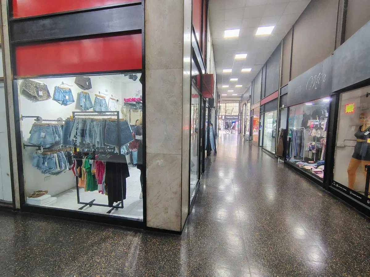 LOCAL EN VENTA EN LA PLATA CENTRO 2