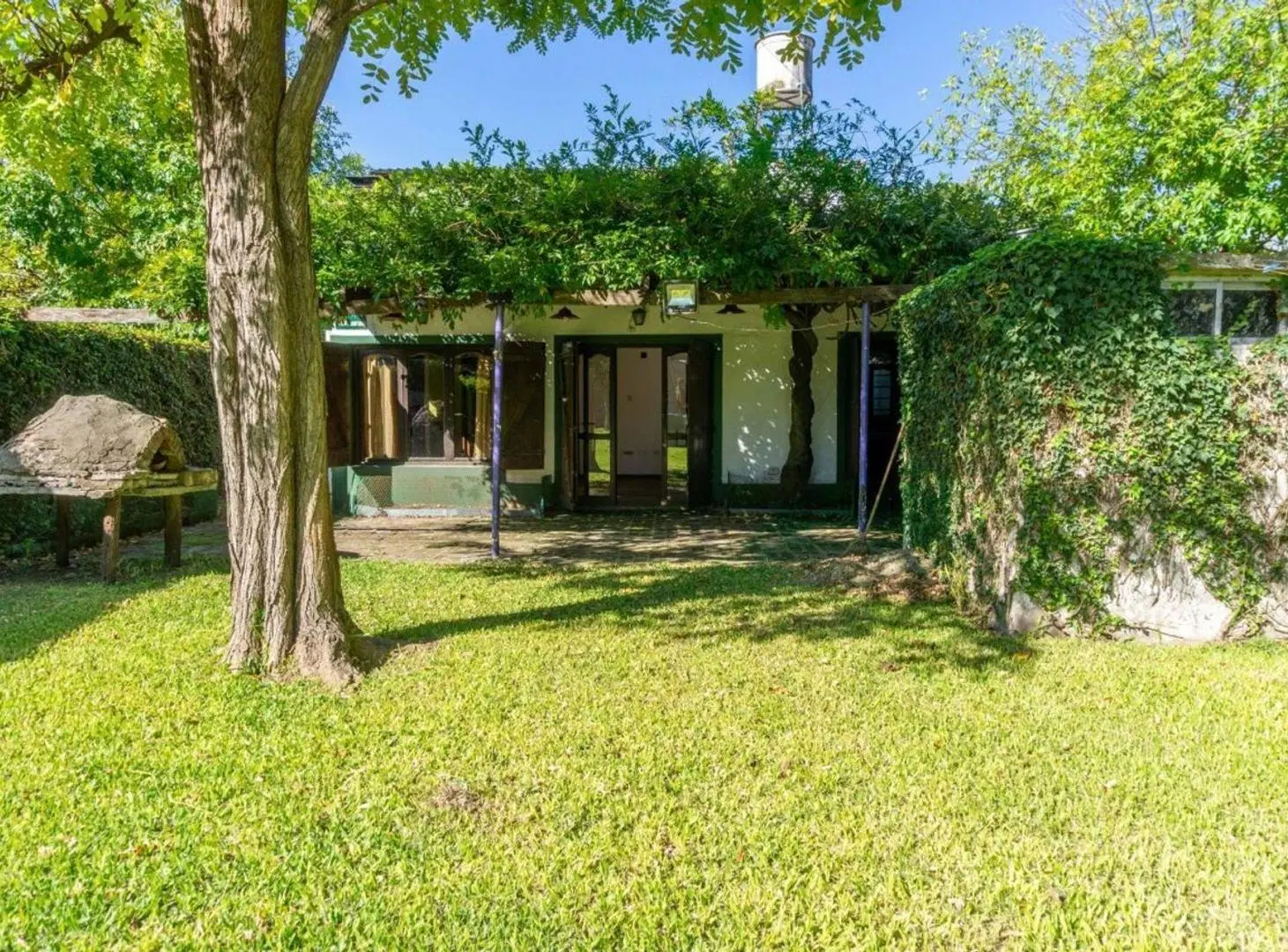 LOTE EN VENTA CITY BELL 10 x 104 4