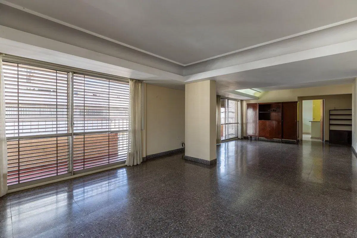 DEPARTAMENTO EN VENTA LA PLATA 4 DORMITORIOS 4