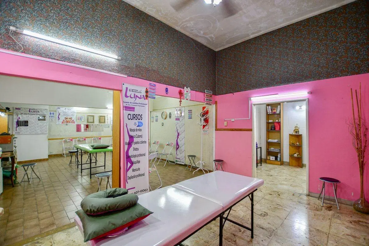 LOCAL EN VENTA LA PLATA 4