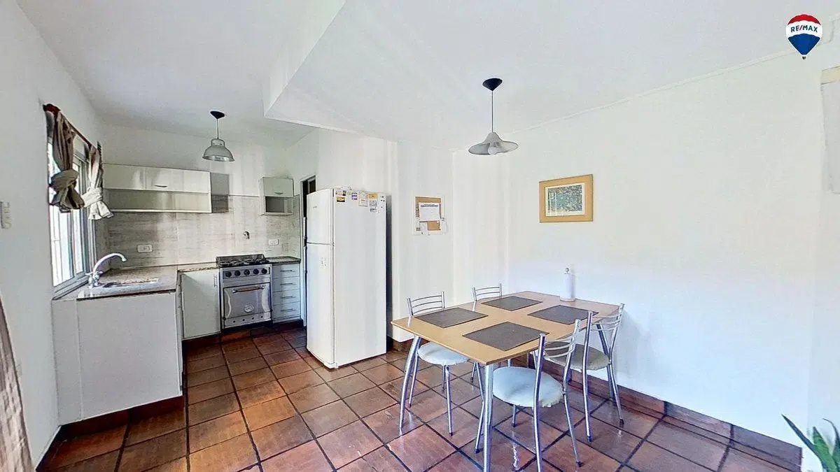 CASA DUPLEX VENTA QUILMES OESTE 5 AMBIENTES PARQUE 8