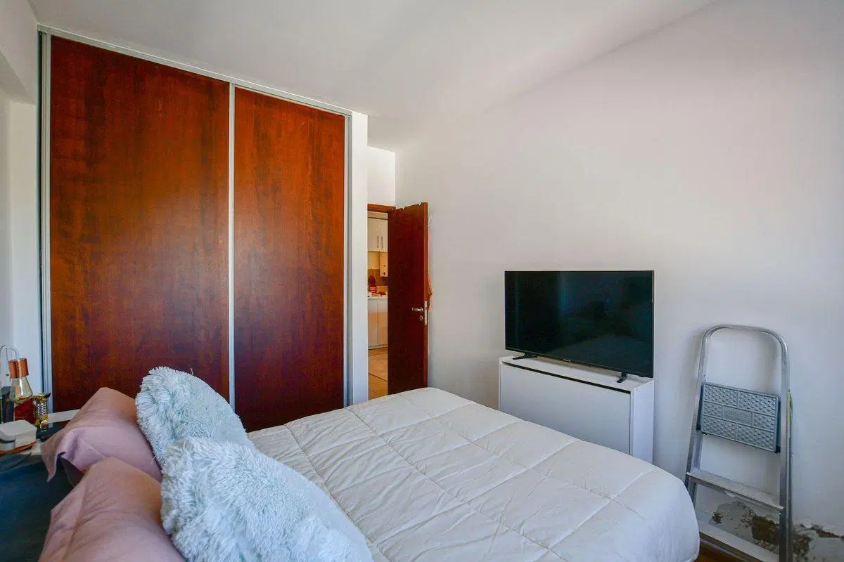DEPARTAMENTO EN VENTA LA PLATA COCHERA y BAULERAS 5