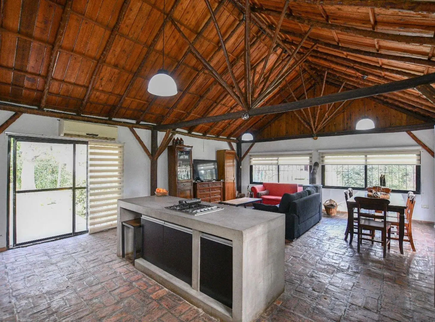 CASA EN VENTA ETCHEVERRY 4 DORMITORIOS PARQUE 3