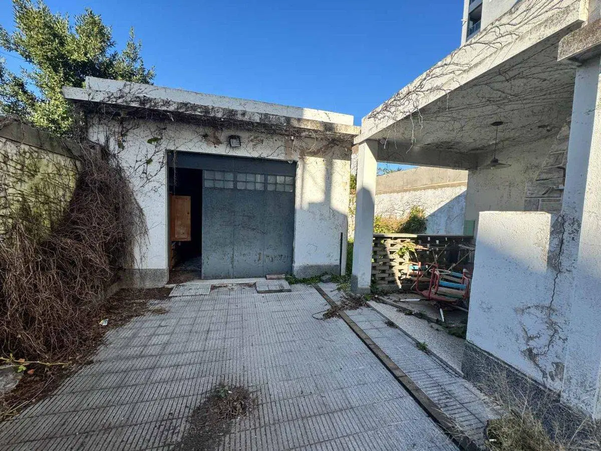 CASA EN VENTA LA PLATA LOTE IDEAL DESARROLLO 4