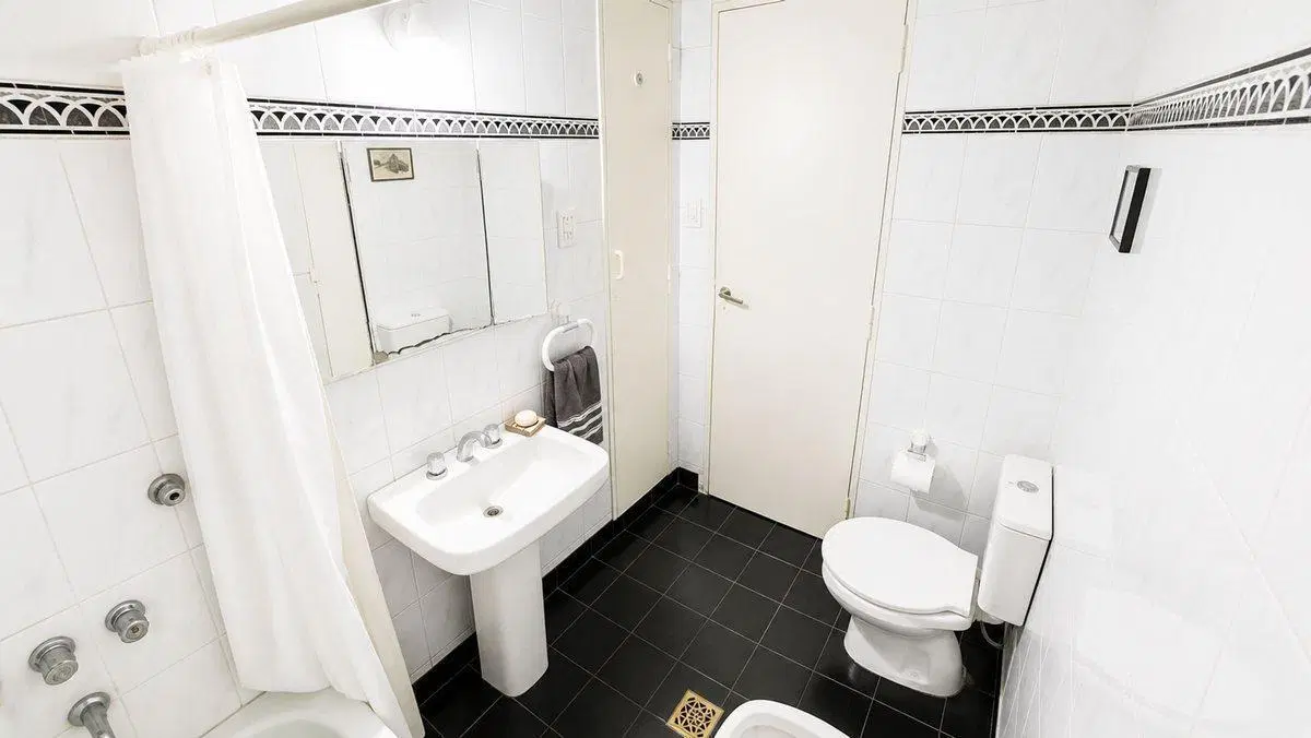 CASA EN VENTA LOS HORNOS - LA PLATA 5