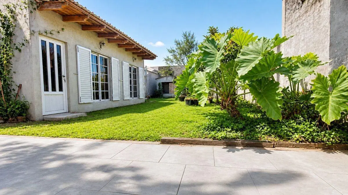 CASA EN VENTA LOS HORNOS - LA PLATA 3