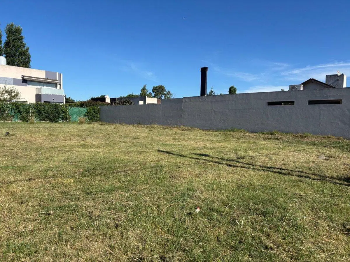 Lote en venta en City Bell 4